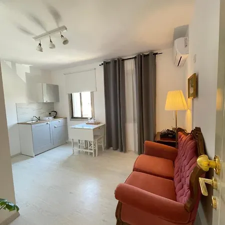 Kings Square * Polis