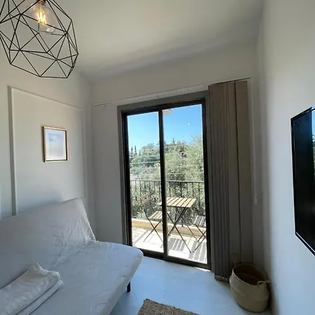 Kings Square Apartment