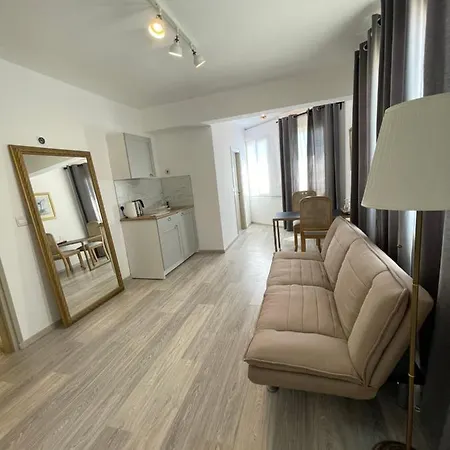 Apartment Kings Square *