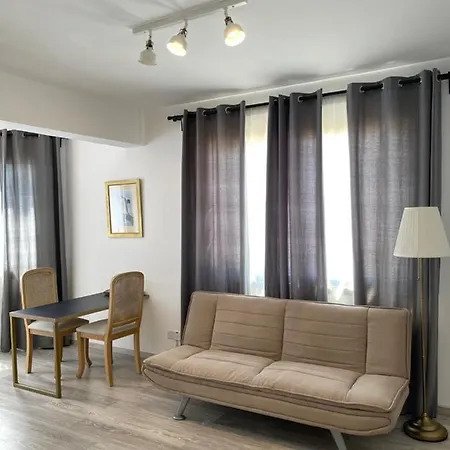Apartment Kings Square Polis