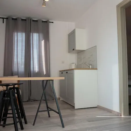 Kings Square * Polis