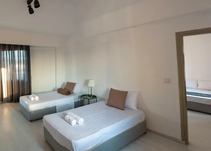 Kings Square Apartamento Polis